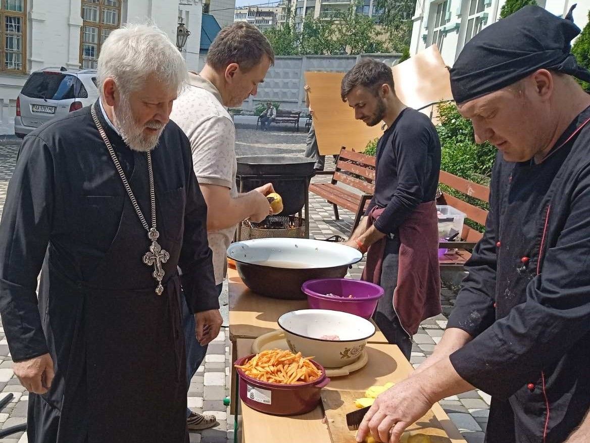 Плов и не только. Как община нашего храма поддерживает воинов ВСУ